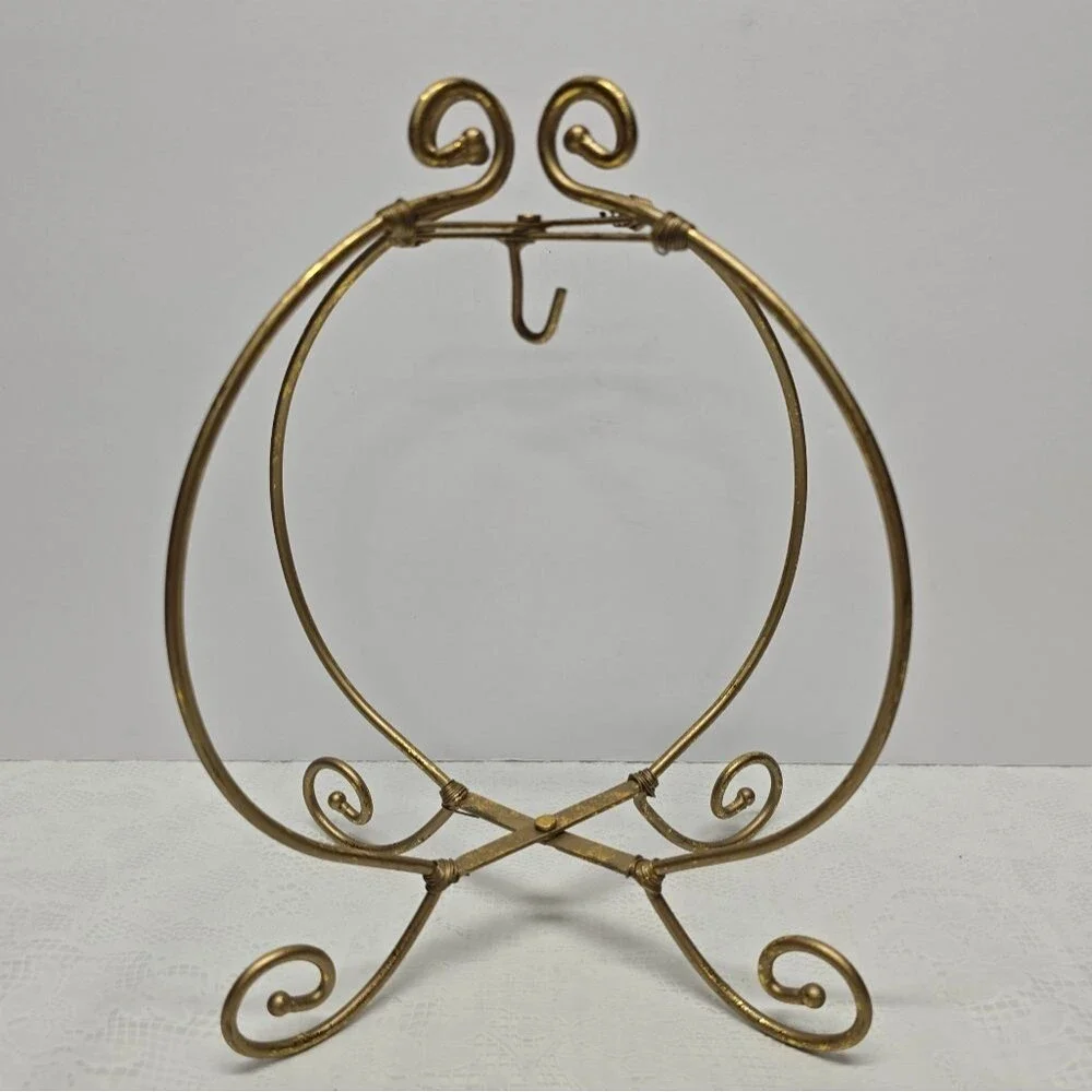 PIER 1 IMPORTS SPARKLING GOLD TONE METAL CHRISTMAS ORNAMENT HOLDER 150/1515